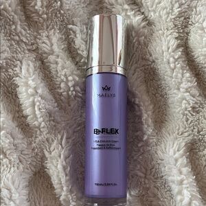 MAELYS B-FLEX Lift & Firm Arm Cream - Lavender Bottle